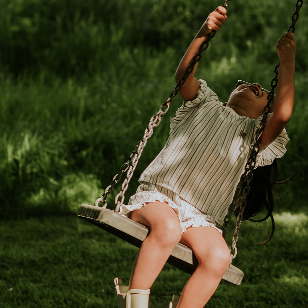 Meisjes 2 pc set,loose fit,Top,Shorts van Koko Noko in de kleur Faded Lavender in maat 128.