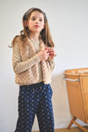 Meisjes Kath Fur Gilet van NoNo in de kleur Sand Blush in maat 134-140.