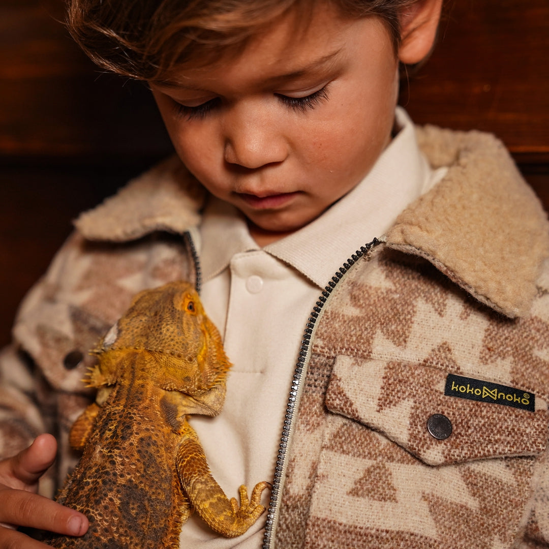 Jongens Sweater with polo collar van Koko Noko in de kleur  Off white in maat 128.