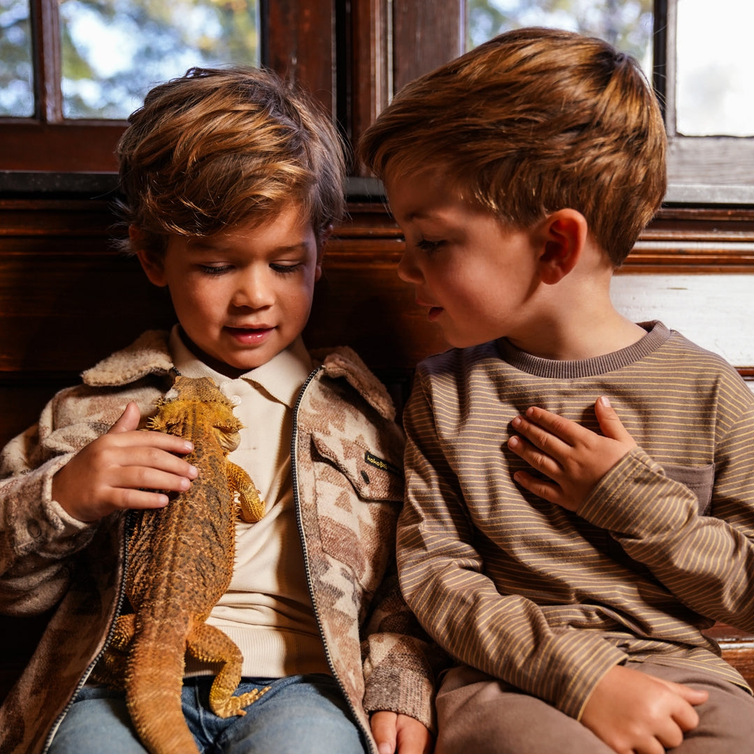 Jongens Sweater with polo collar van Koko Noko in de kleur  Off white in maat 128.