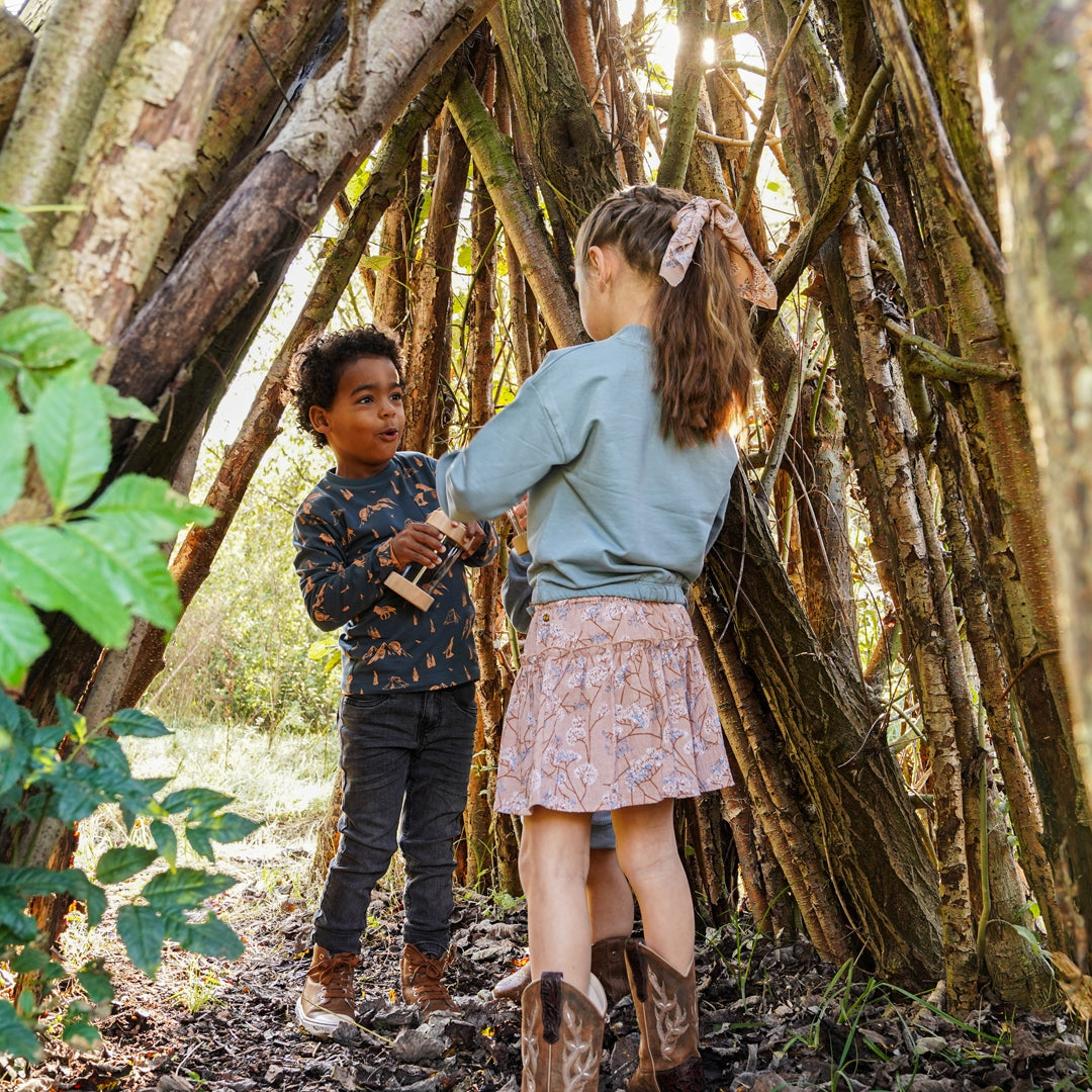 Meisjes Skirt with shorts van Koko Noko in de kleur Caramel brown in maat 128.
