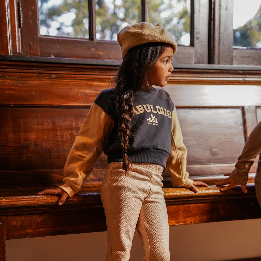 Meisjes Sweater loose fit cropped van Koko Noko in de kleur Faded black in maat 128.