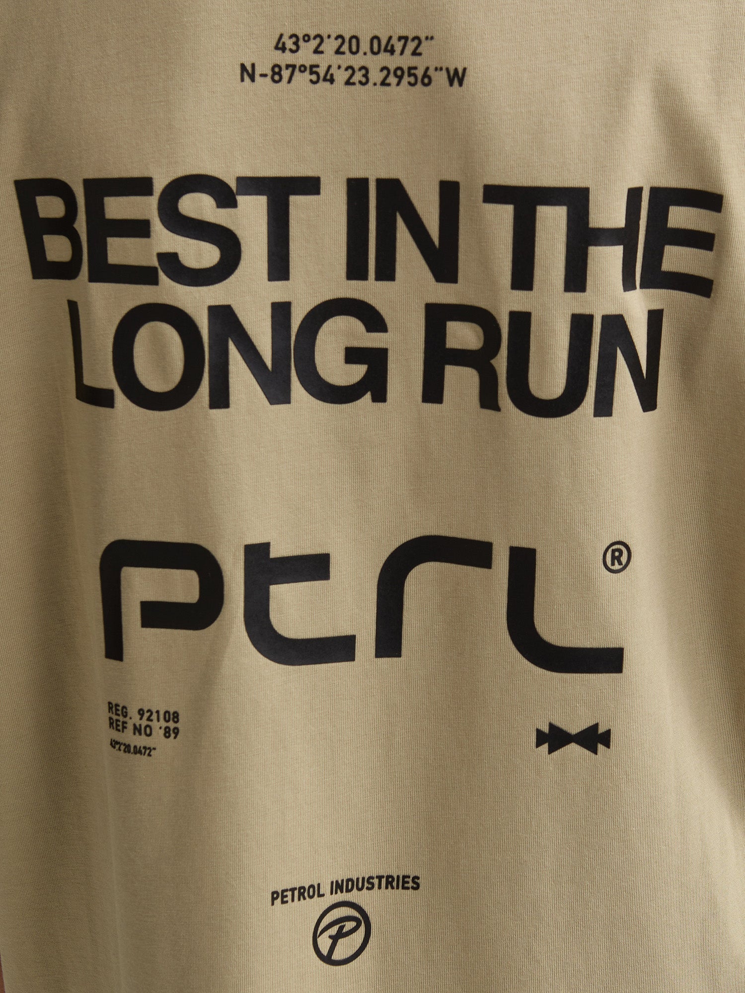 Jongens T-Shirt SS Classic Print van Petrol in de kleur Light Tan in maat 176.