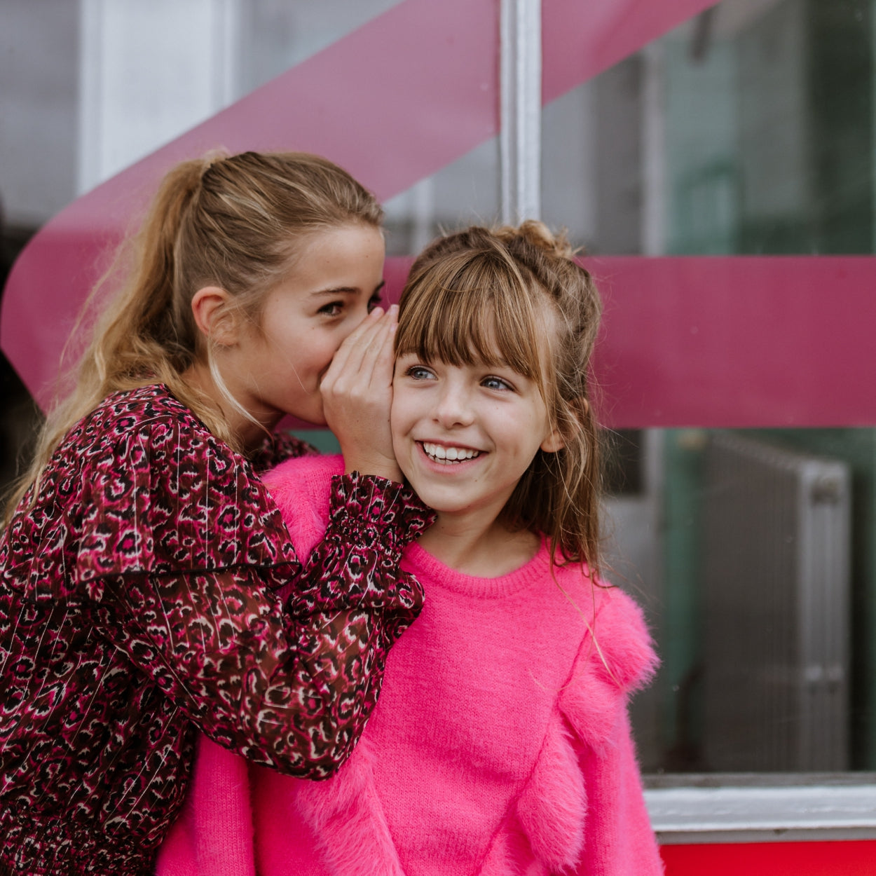 Meisjes Sweater van No Way Monday in de kleur Fuchsia in maat 164.