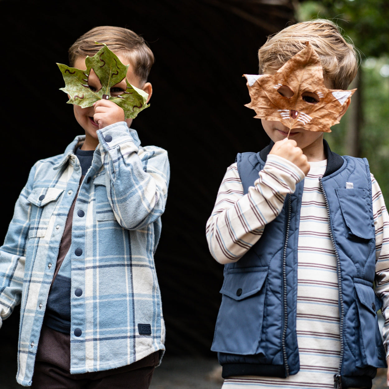 Jongens Blouse ls van Koko Noko in de kleur Faded blue in maat 128.