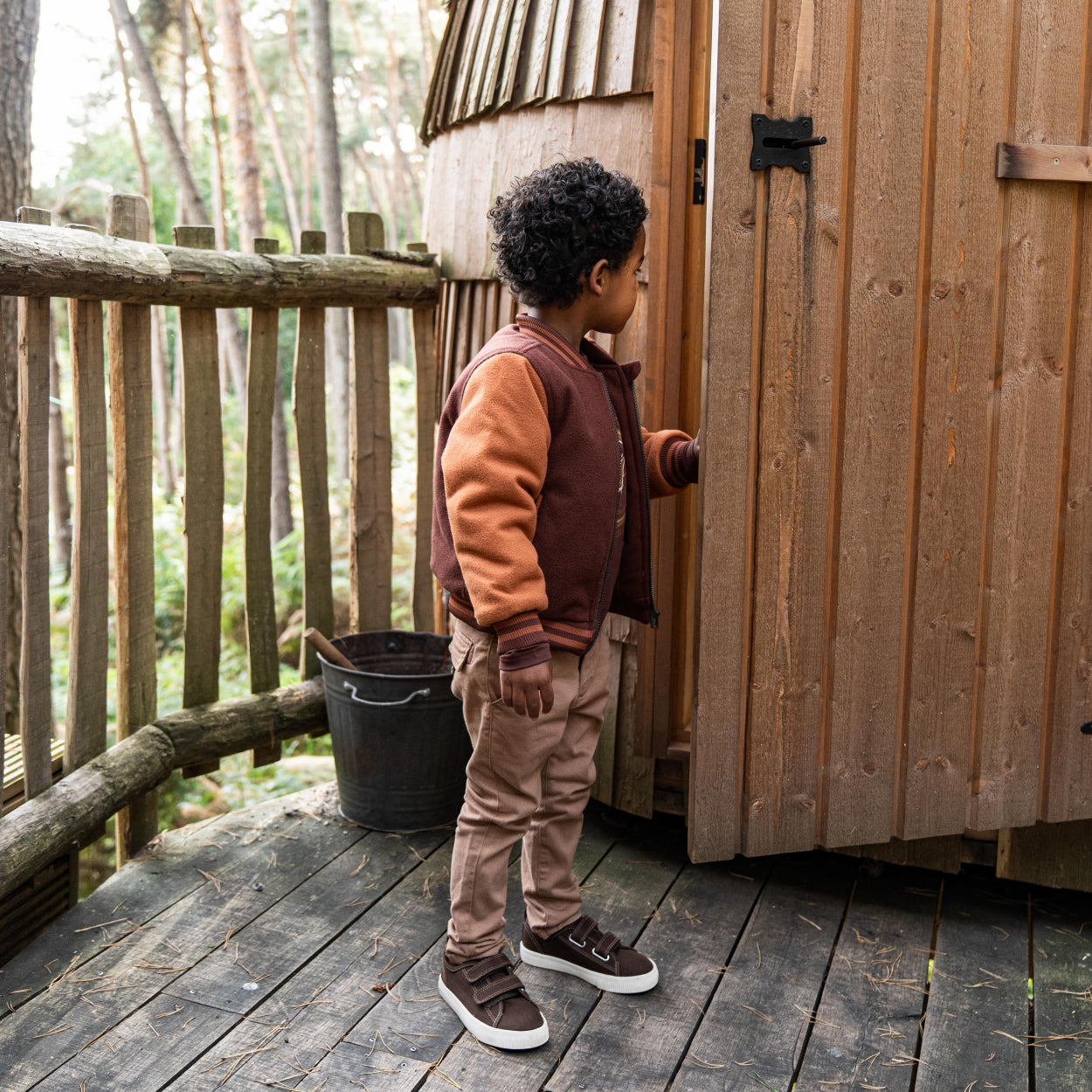 Jongens Jacket van Koko Noko in de kleur Dark red in maat 128.