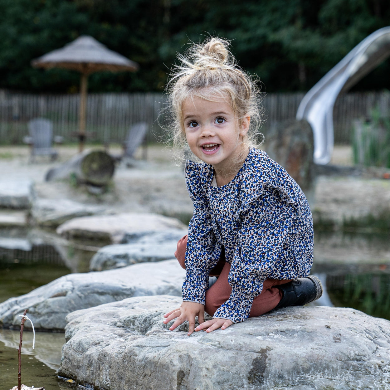 Meisjes Blouse ls van Koko Noko in de kleur Dark blue in maat 128.