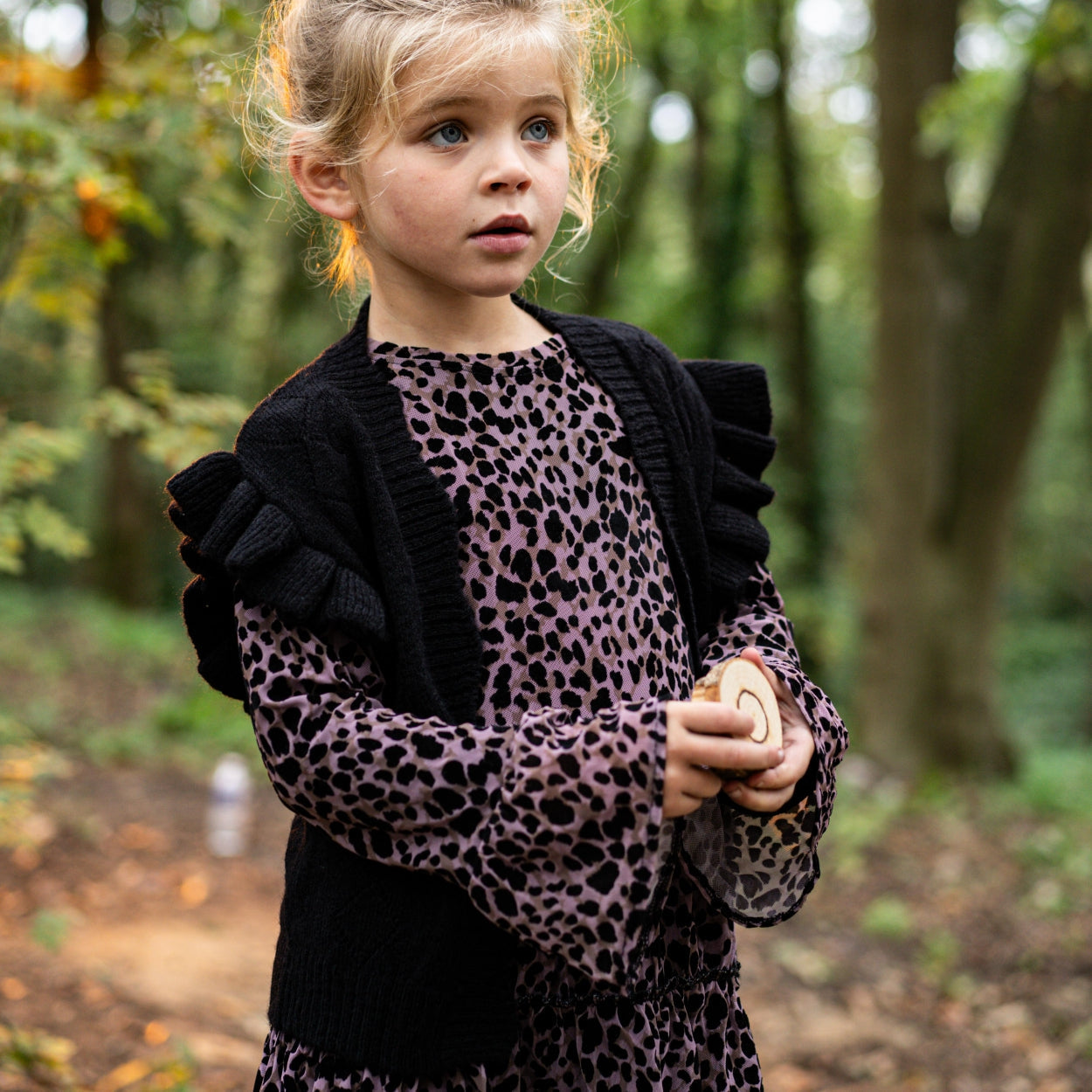 Meisjes Waistcoat van Koko Noko in de kleur Black in maat 128.