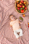Meisjes PANTS GRACE van Quapi Newborn in de kleur AOP White Sketch in maat 74.