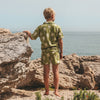 Jongens Beach Palms | Shorts van Salted Stories in de kleur Iguana in maat 122-128.