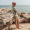 Jongens Beach Palms | Shorts van Salted Stories in de kleur Iguana in maat 122-128.