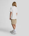 Jongens Chino Short van Lyle & Scott in de kleur Z151 Stone in maat 170-176.
