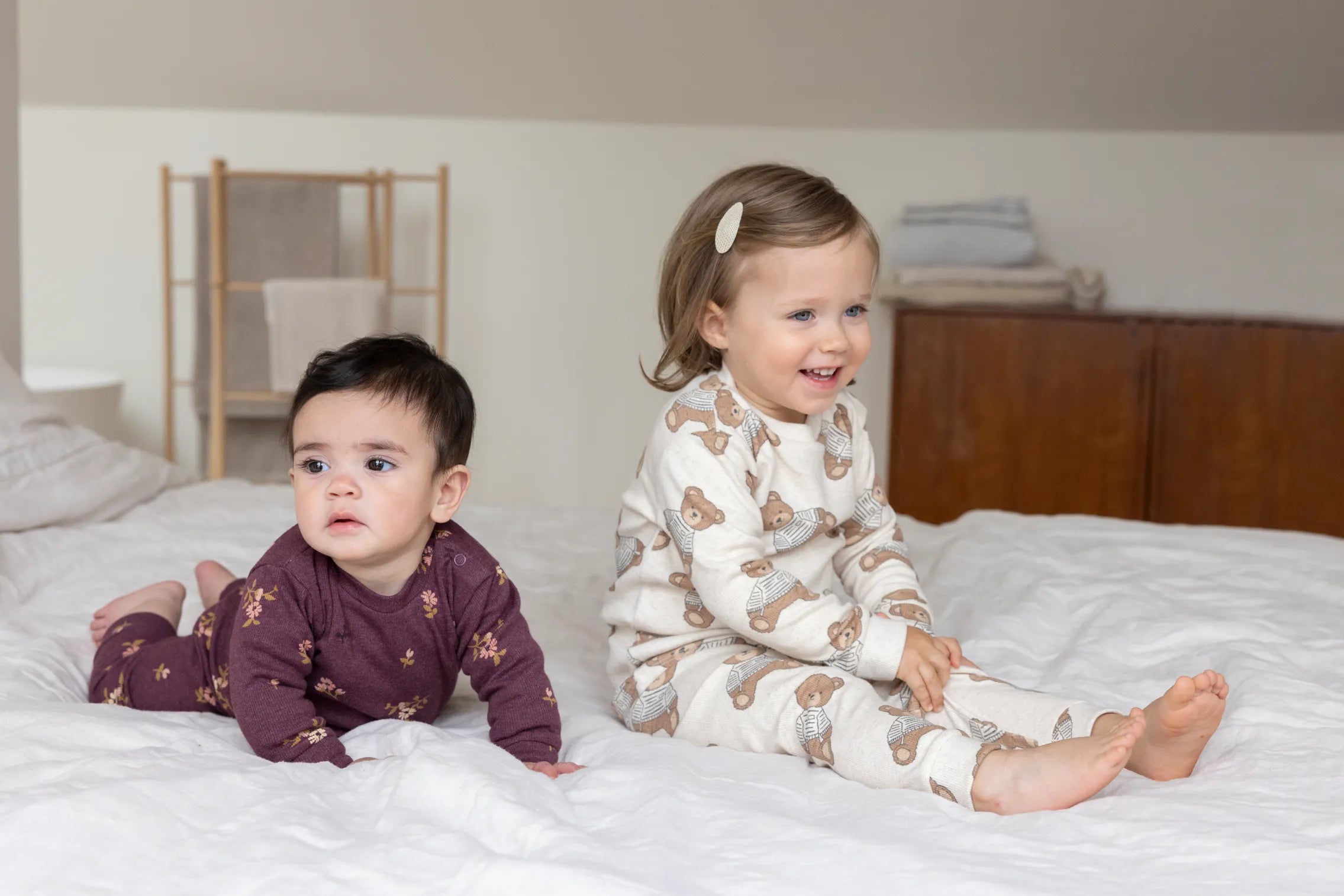 Unisexs Teddy Bear - Premium Sleepwear by Feetje van Feetje in de kleur Offwhite melange in maat 122.