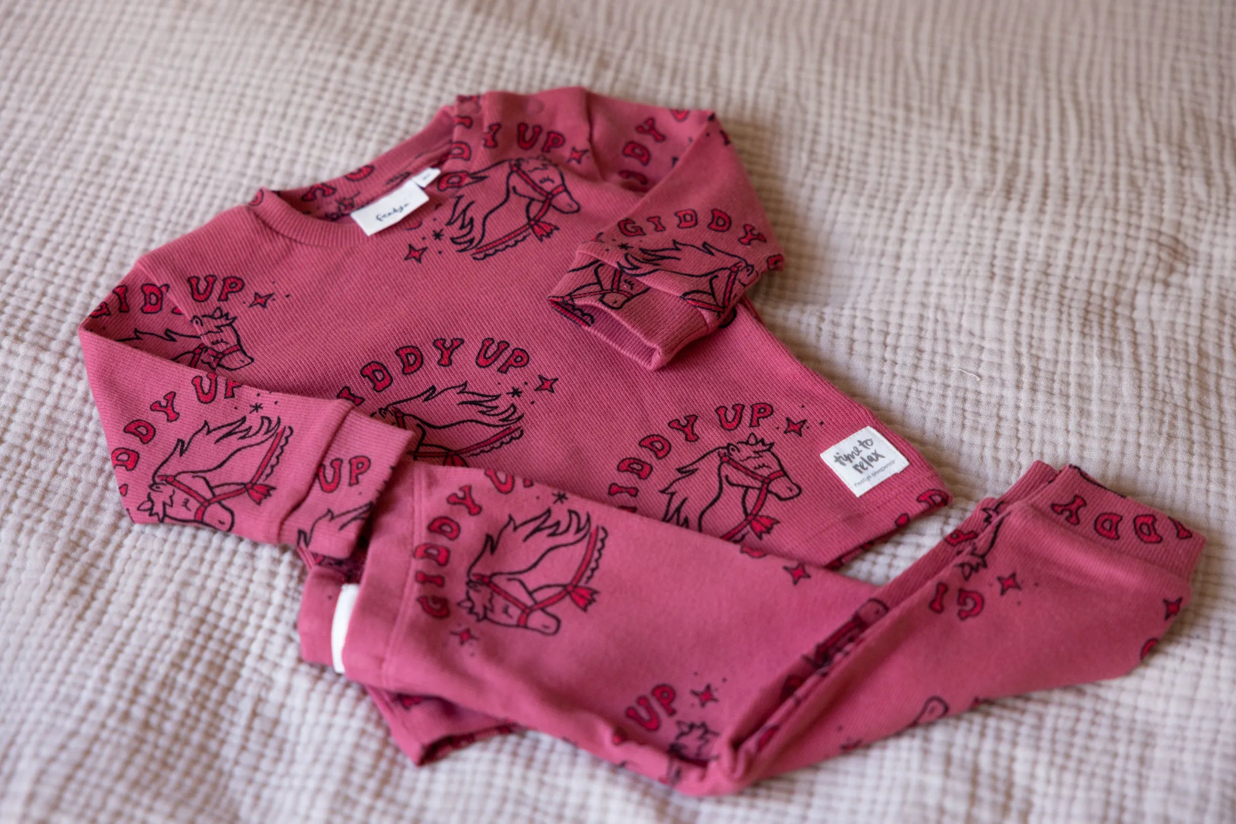 Meisjes Howdy Holly - Premium Sleepwear by Feetje van Feetje in de kleur Berry in maat 86.