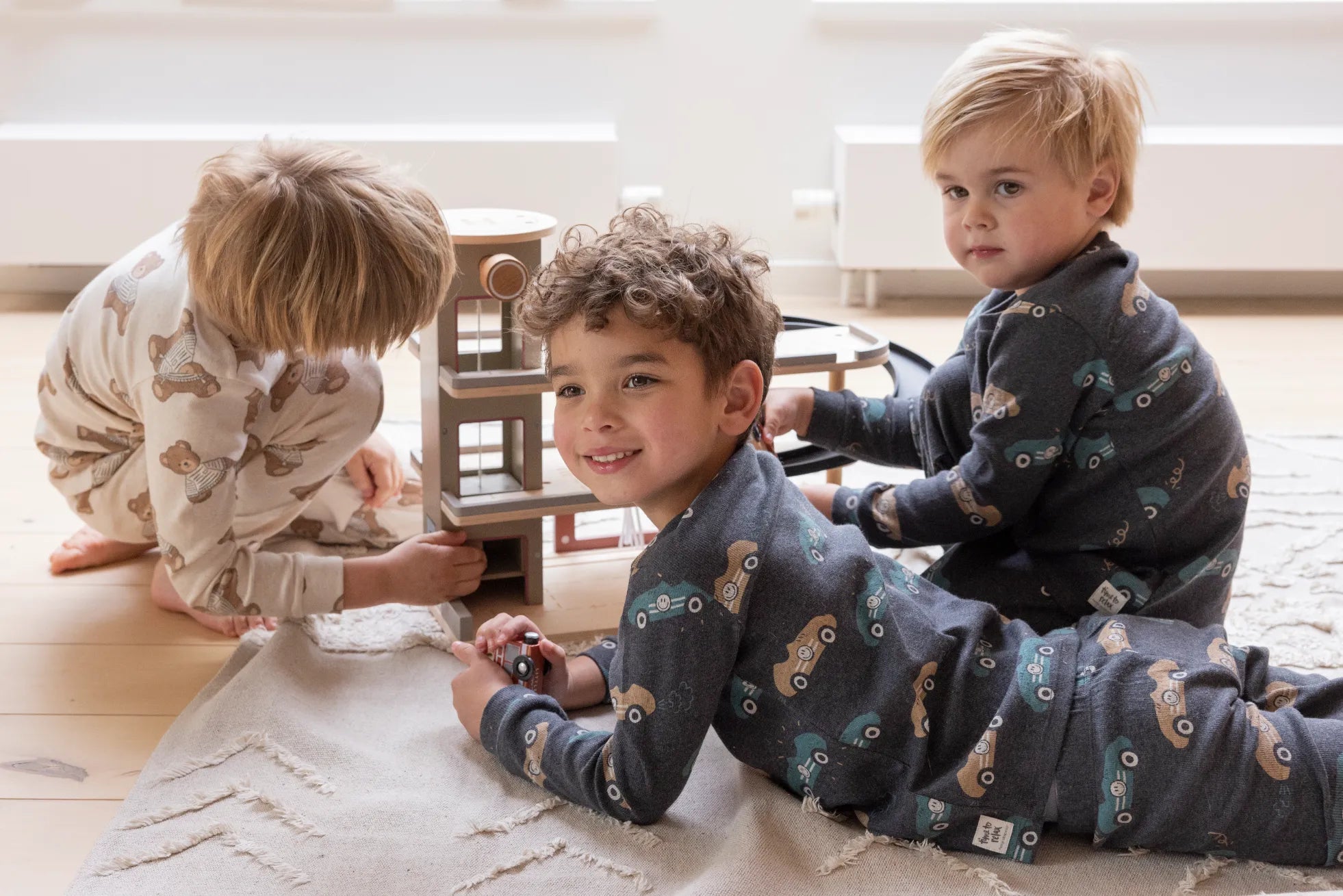 Jongens Ricky Racer - Premium Sleepwear by Feetje van  in de kleur Antraciet melange in maat 152.