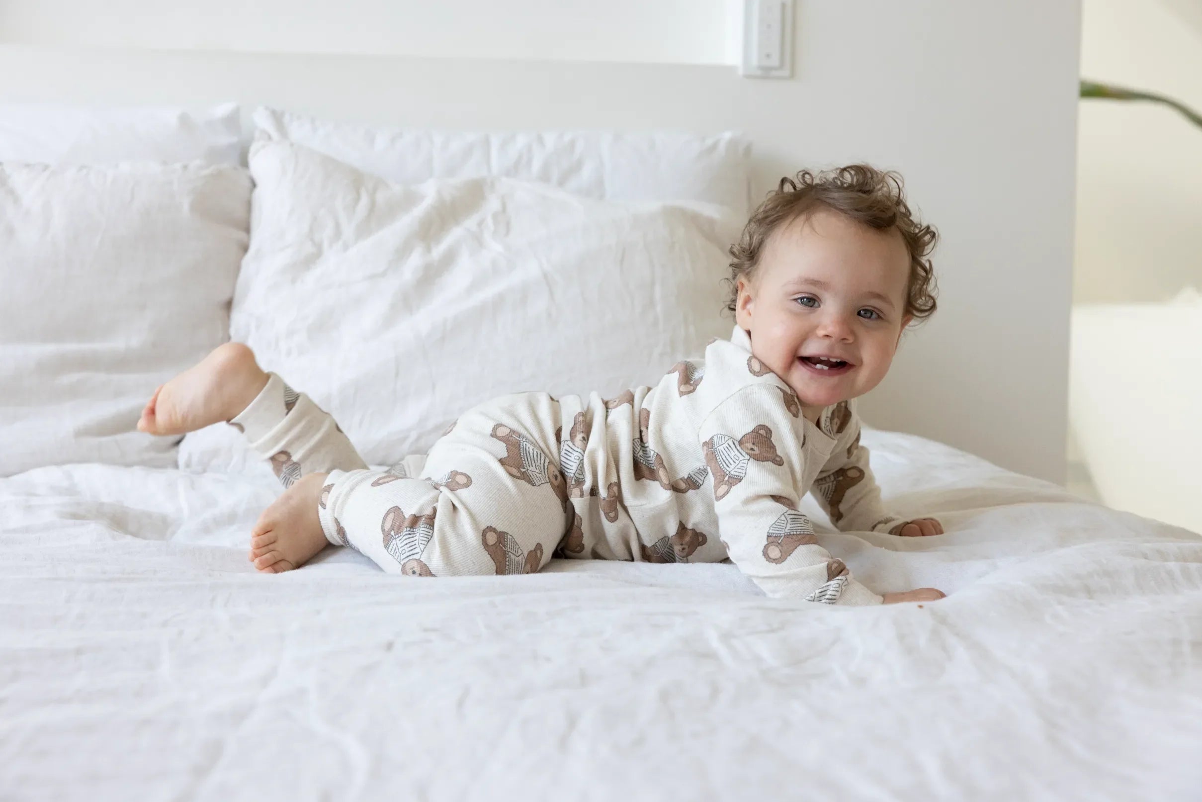 Unisexs Teddy Bear - Premium Sleepwear by Feetje van Feetje in de kleur Offwhite melange in maat 122.
