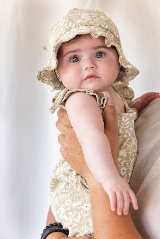 Meisjes Jumpsuit crinkle AOP - Let Your Dreams Blossom van Feetje in de kleur Groen in maat 86.