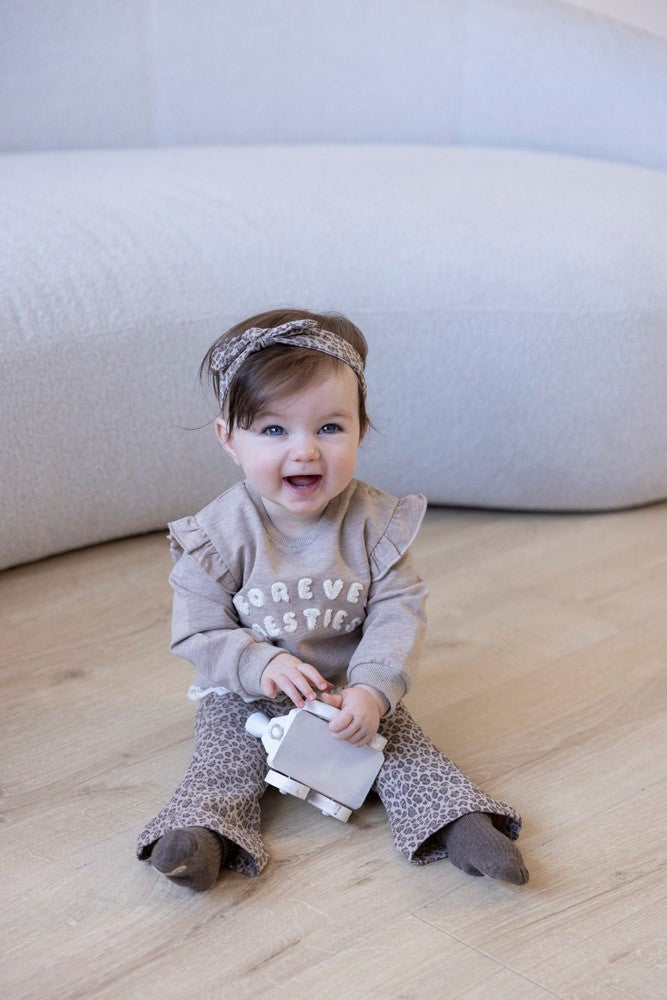 Meisjes Sweater - Better Together van Feetje in de kleur Bruin in maat 86.