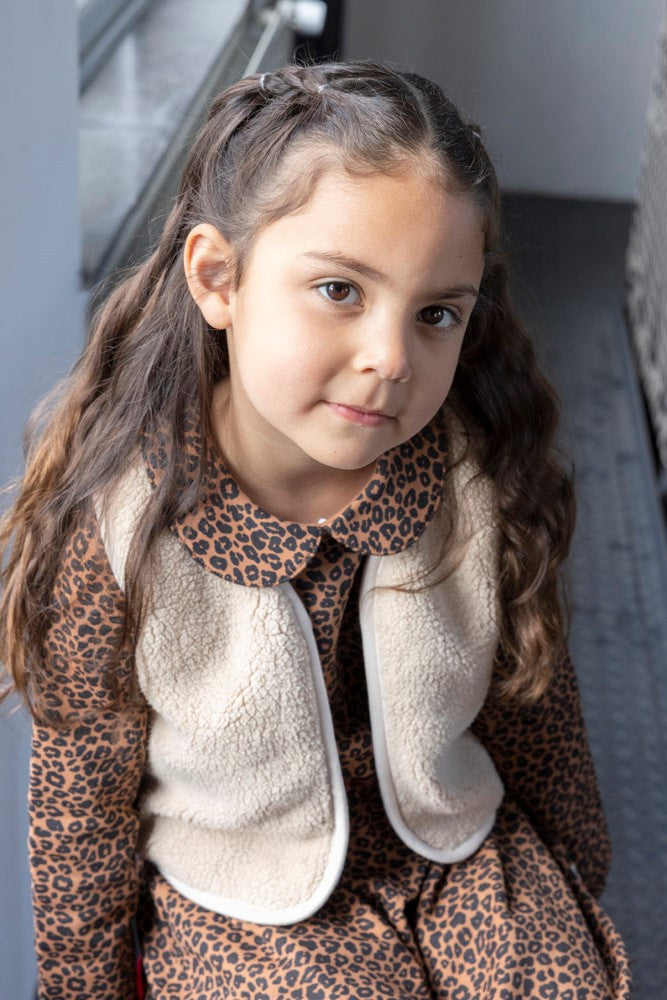 Meisjes Teddy gilet - Queen Of Hearts van Jubel in de kleur Offwhite in maat 128.