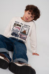 Jongens Longsleeve oversized - Rock the Earth van Sturdy in de kleur Offwhite in maat 128.