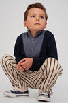 Jongens Sweater - Rock the Earth van Sturdy in de kleur d.Blauw in maat 128.