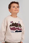 Jongens Sweater oversized - Rock the Earth van Sturdy in de kleur Offwhite melange in maat 128.