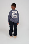 Jongens Sweater met backprint oversized - Rock the Earth van Sturdy in de kleur Blauw in maat 128.