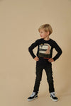 Jongens Longsleeve Sky High - Jump For Joy van Sturdy in de kleur Antraciet in maat 128.