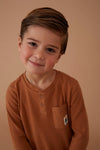 Jongens Longsleeve - Fun Days van Sturdy in de kleur Camel in maat 128.