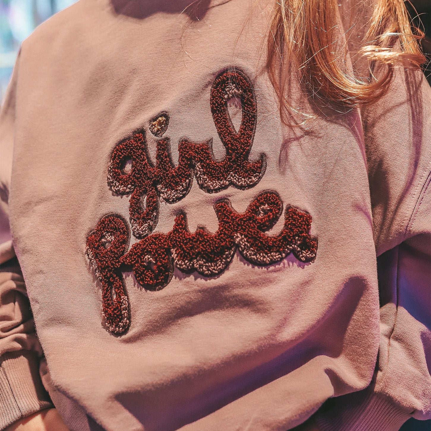 Meisjes Girl Power | Oversized Sweater van Your Wishes in de kleur Elderberry in maat 128.