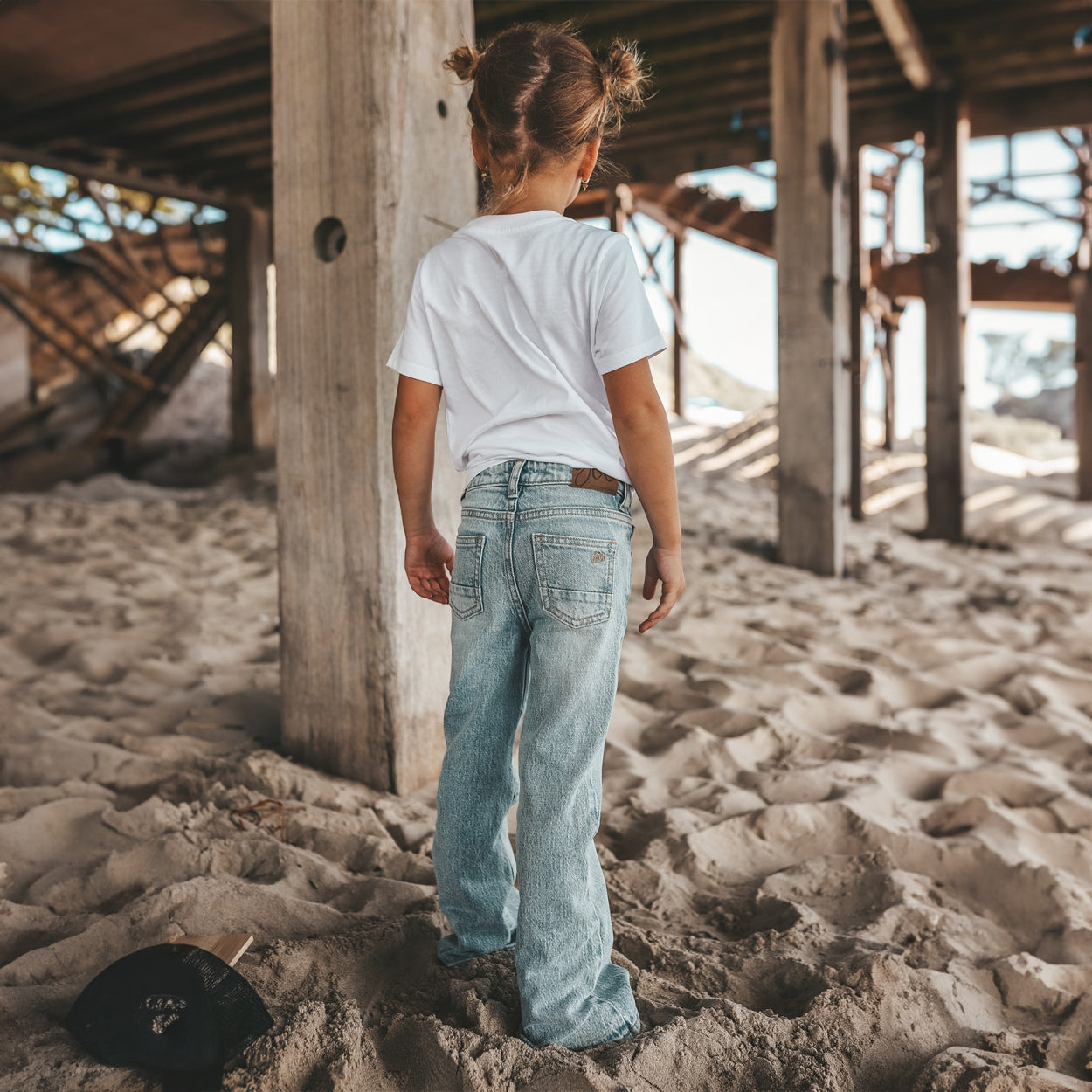 Meisjes Flared Jeans | Dacia van  in de kleur Denim Light Blue in maat 128.