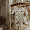 Unisexs Jumpsuit Orangine | Nicolai van Your Wishes Newborn in de kleur Antique White in maat 68.