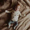 Unisexs Overslagshirt met lange mouw Orangine | Nash van Your Wishes Newborn in de kleur Antique White in maat 68.
