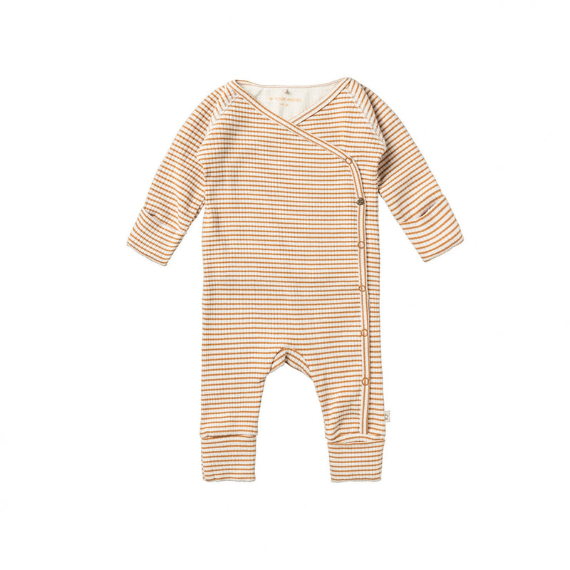 Jongens Jumpsuit Dash | Noxx van Your Wishes Newborn in de kleur Brown Sugar in maat 68.