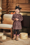 Meisjes DressGracie van Z8 Mini in de kleur Amber Brown AOP in maat 116.