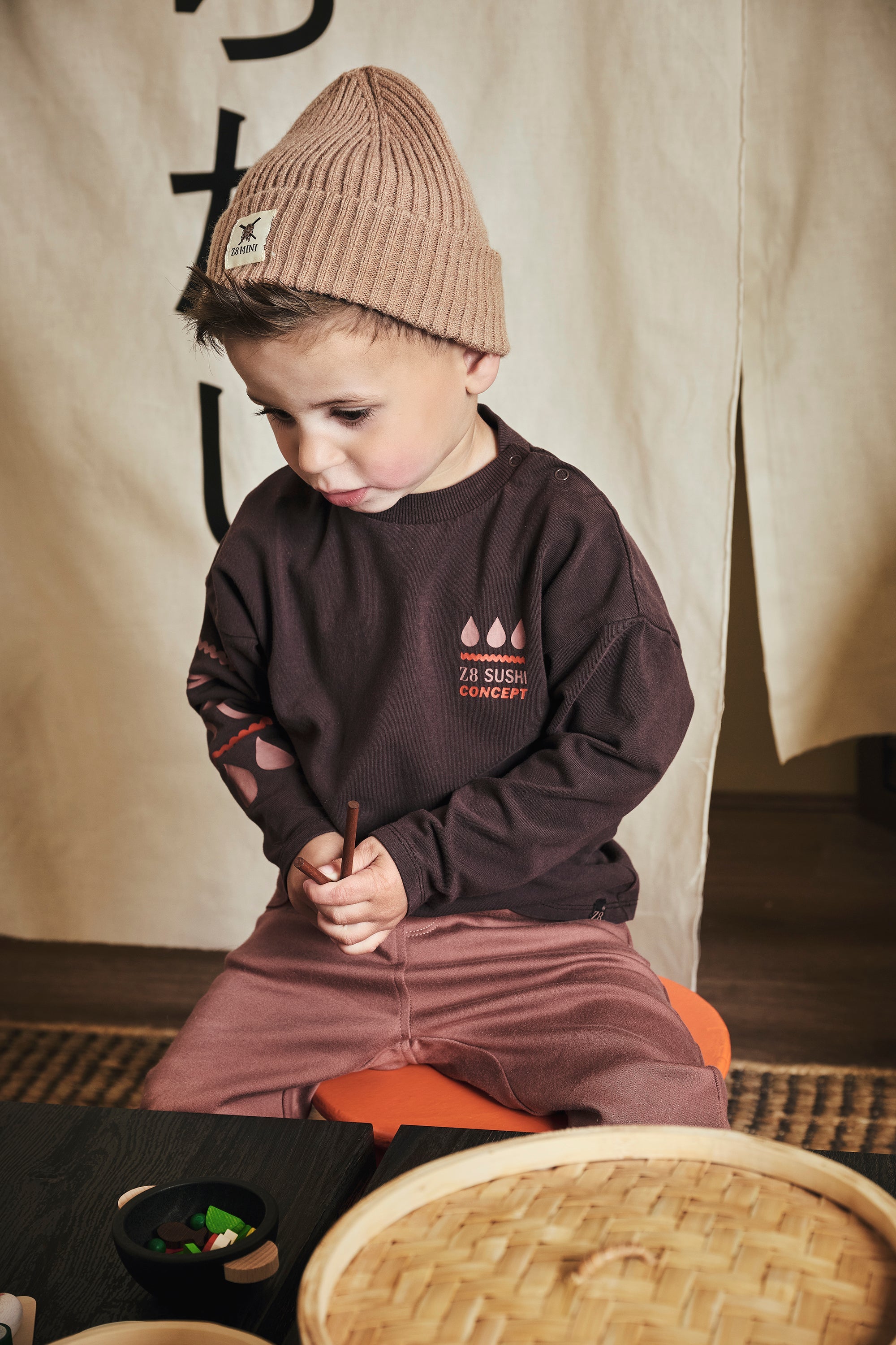 Jongens Twill Pants Lieuwe van Z8 Mini in de kleur Amber Brown  in maat 116.