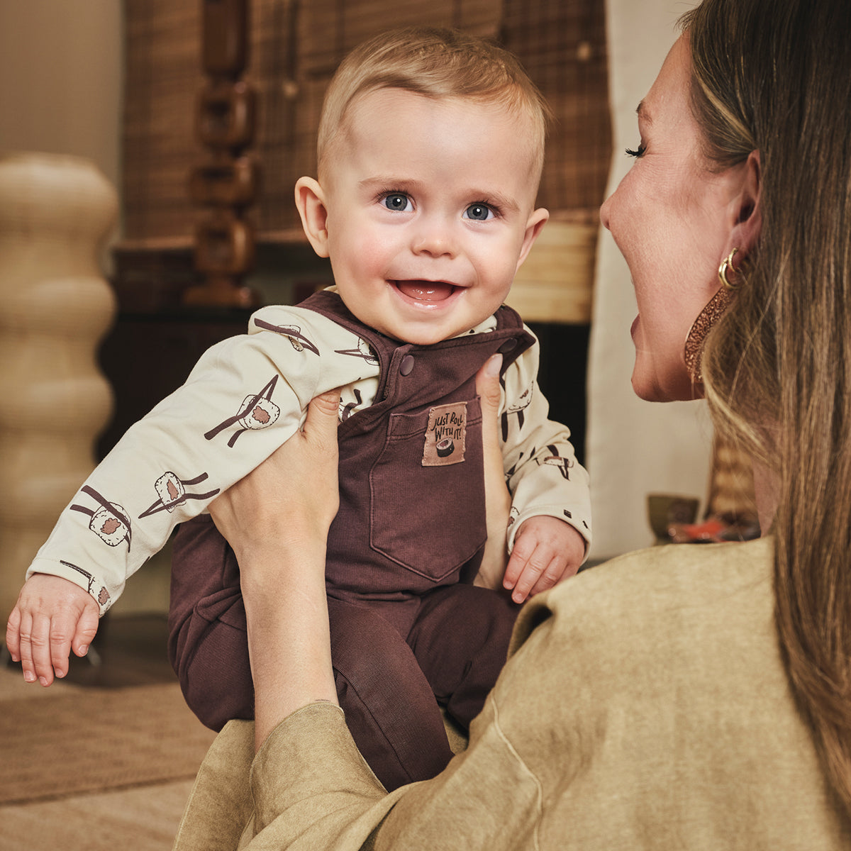 Jongens Longsleeve Quirijn van Z8 Newborn in de kleur Vanilla Cream AOP in maat 74.