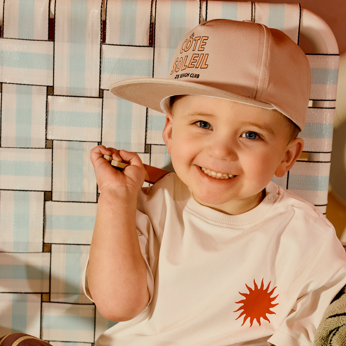 Jongens Cap Ravi van  in de kleur Cotton cloud in maat M.