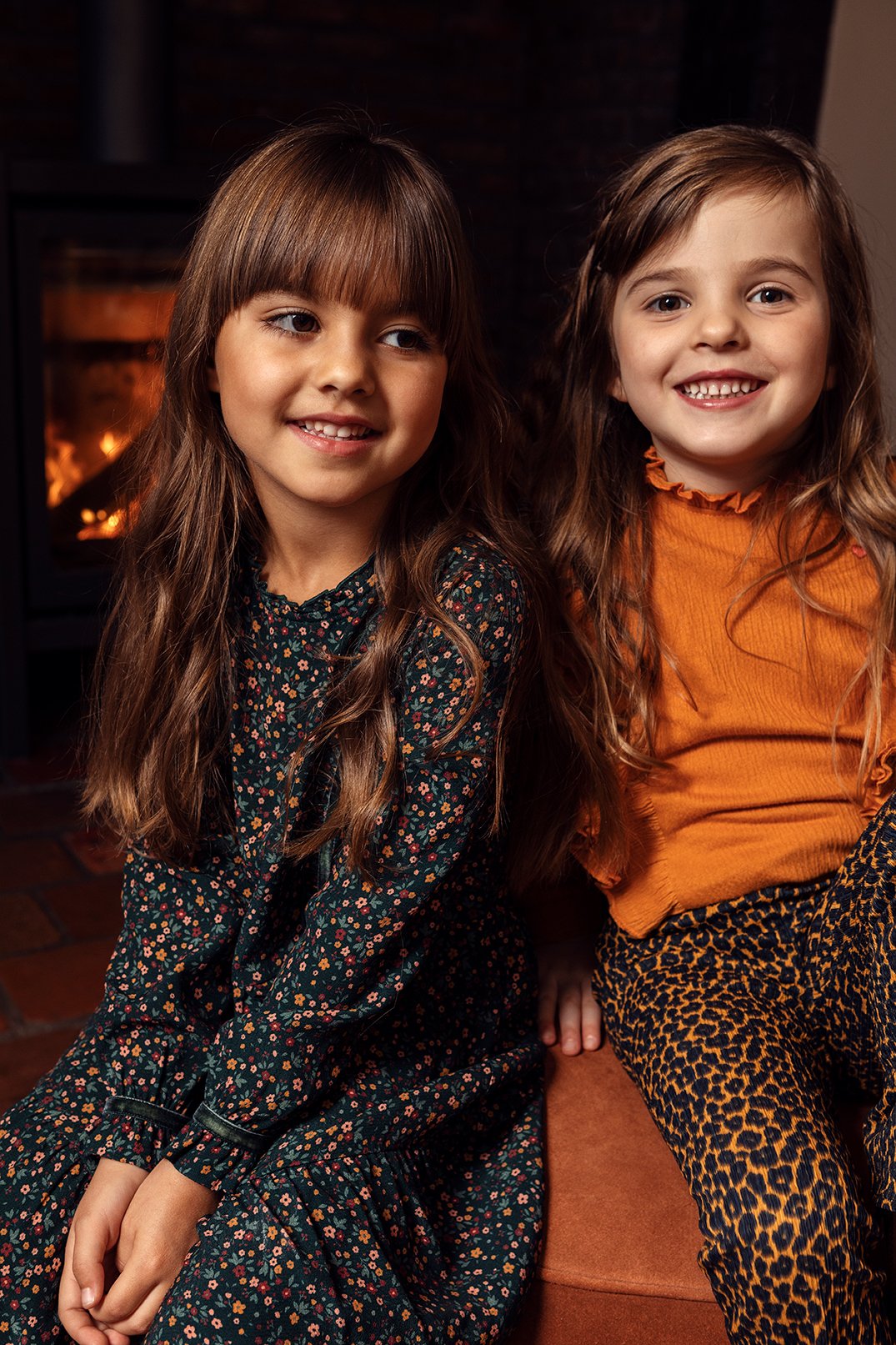 Meisjes Little pants van LOOXS Little in de kleur panther AO in maat 128.