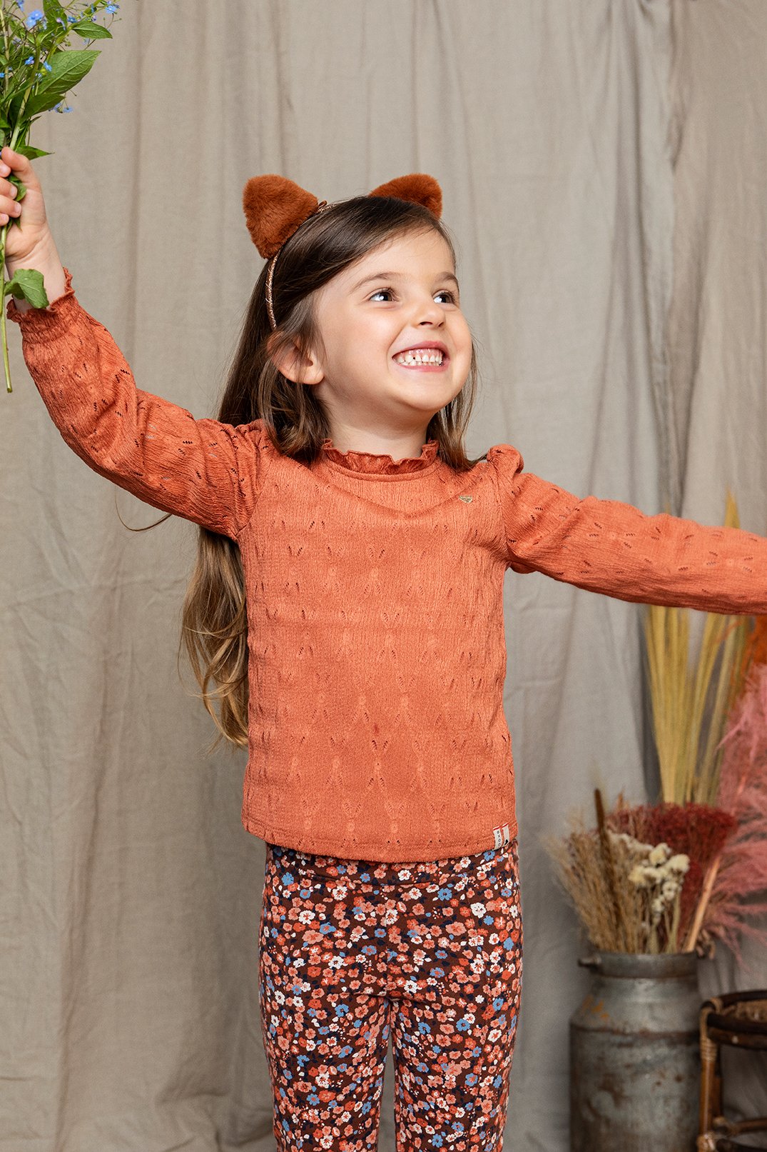 Meisjes Little crinkle lace top van LOOXS Little in de kleur Redwood in maat 128.