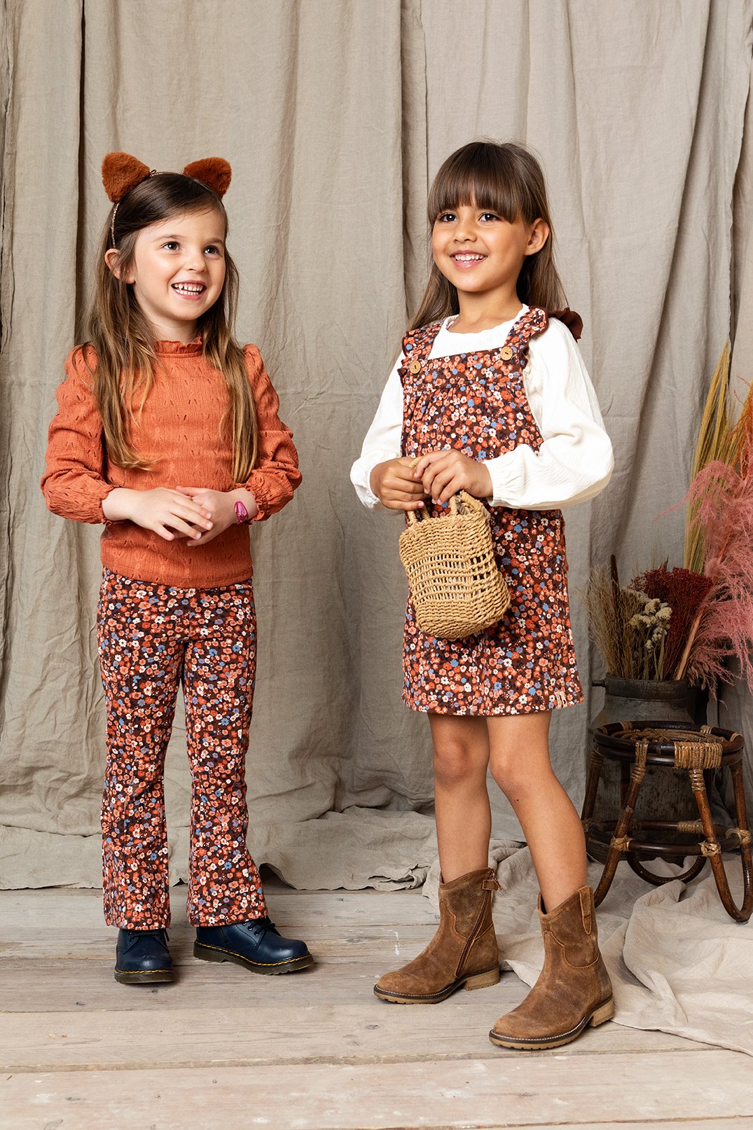 Meisjes Little crinkle lace top van LOOXS Little in de kleur Redwood in maat 128.