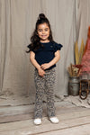 Meisjes Little leopard rib flare pants van LOOXS Little in de kleur sandy leopard in maat 128.
