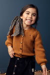 Meisjes Knitted Cardigan van Looxs Little in de kleur OCHRE in maat 128.