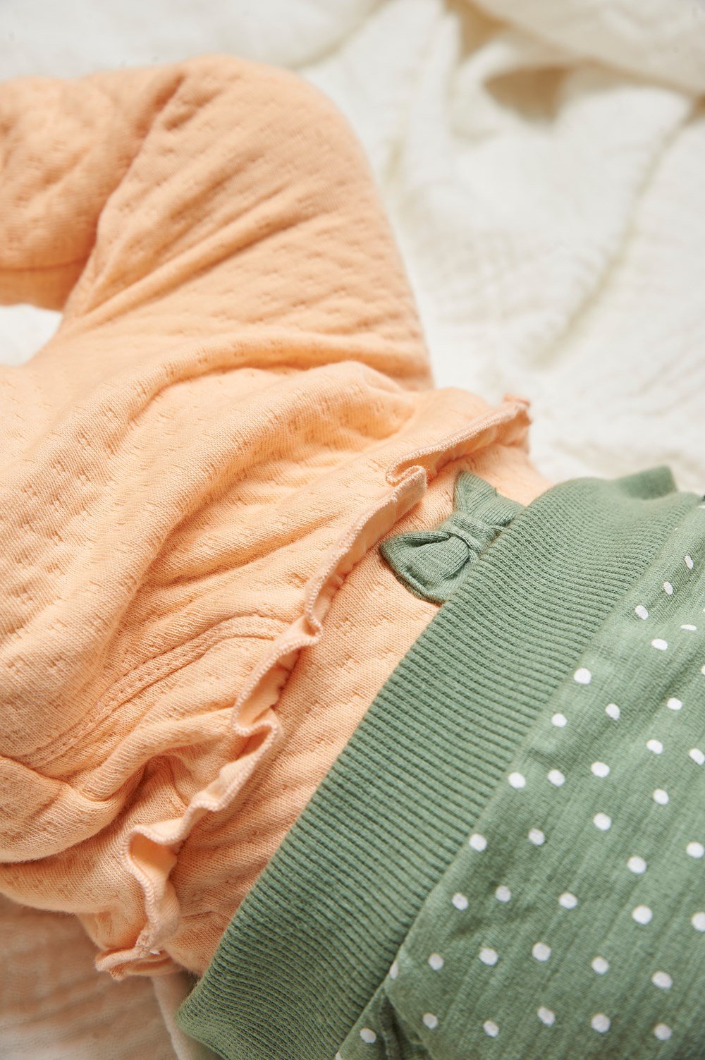 Meisjes Sweater AOP - Hearts van Feetje in de kleur Groen in maat 68.