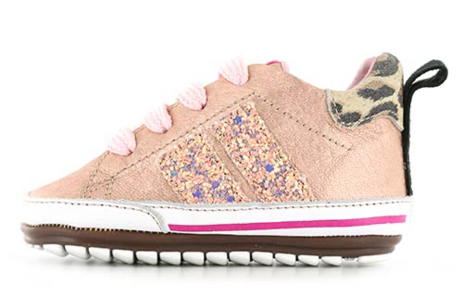 Shoesme Shoesme Baby Proof roze lage babysneaker met luipaard-hiel