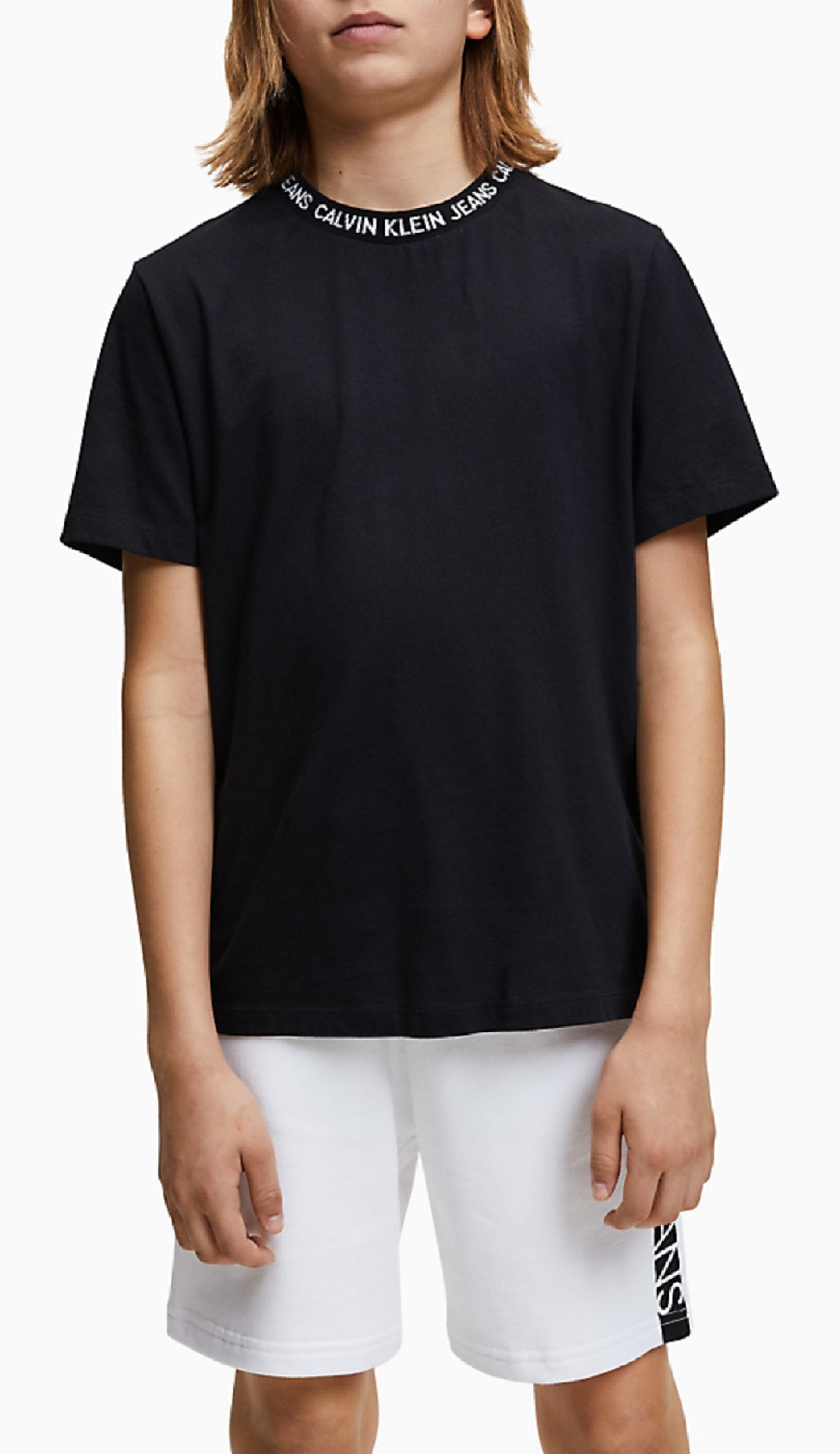 Jongens Logo Intarsia Ss T-Shirt. van Calvin Klein in de kleur Zwart in maat 176.