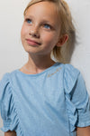 Meisjes Metallic Jersey Ruffle Dress With Belt van Like Flo in de kleur Ice blue in maat 116.
