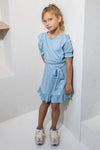 Meisjes Metallic Jersey Ruffle Dress With Belt van Like Flo in de kleur Ice blue in maat 116.