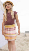 Meisjes Solid Rib Ss Tee With Button Closure van Like Flo in de kleur Plum in maat 140.