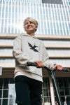 Unisexs Hooded Sweater Off White van House of Artists in de kleur Off White in maat 170-176.